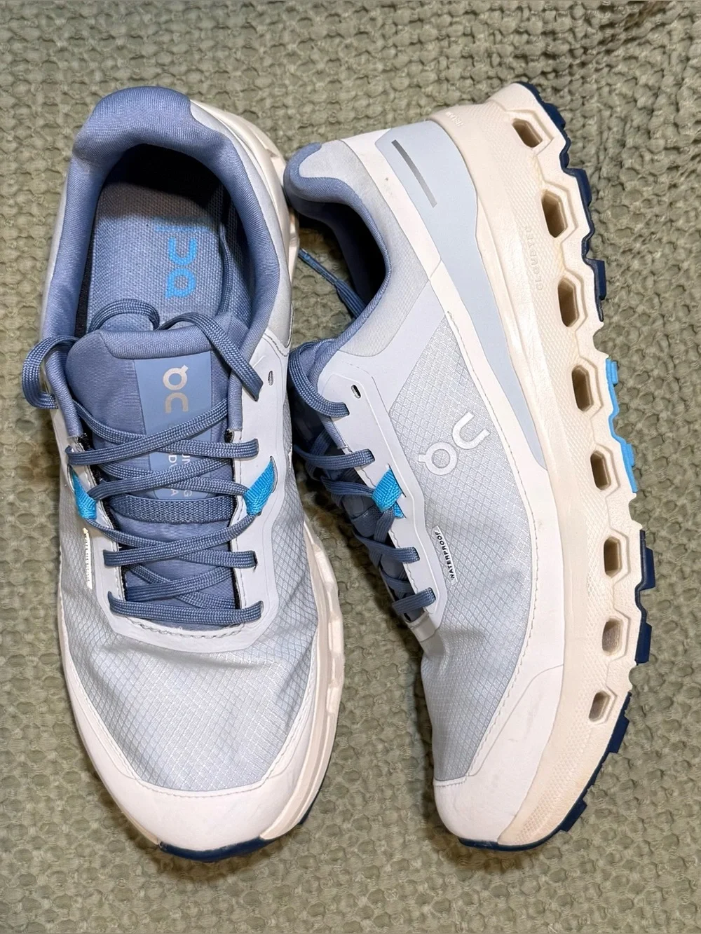 Oncloud Cloudvista 2 Waterproof Sneakers Size 8 in Color Arctic/Ivory